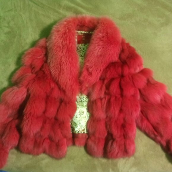 ***Dyed Red Fox Fur Coat, Chinese Size XXL 44, US Equivalent Large - Picture 2 of 3